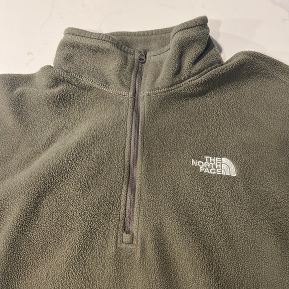 forest green The North Face Quarter zip - Picture 2 of 3